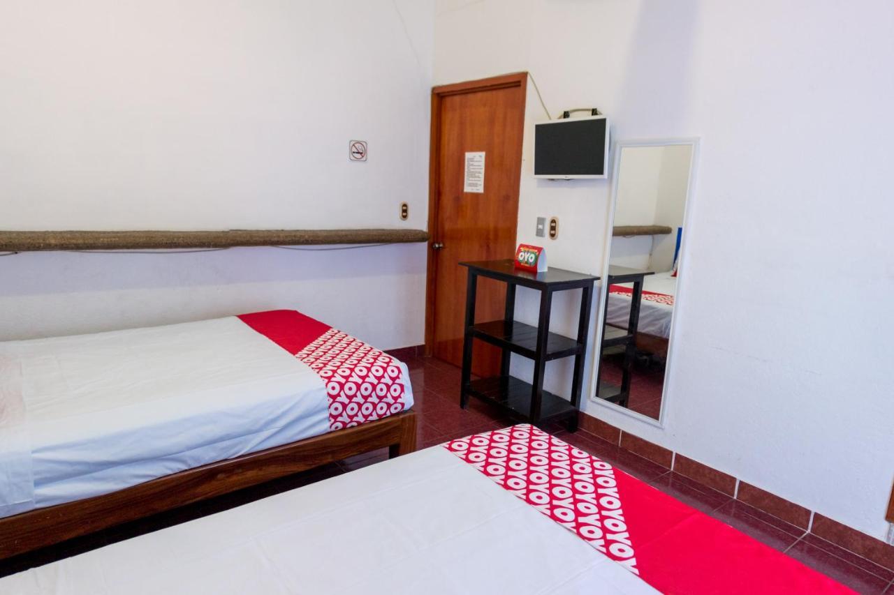 Hotel Isis Zihuatanejo Zewnętrze zdjęcie