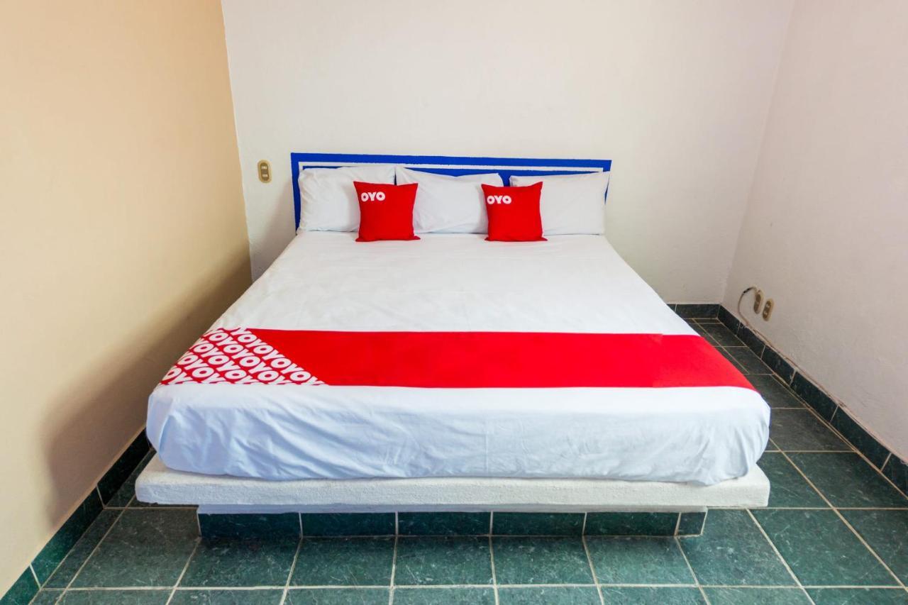 Hotel Isis Zihuatanejo Zewnętrze zdjęcie