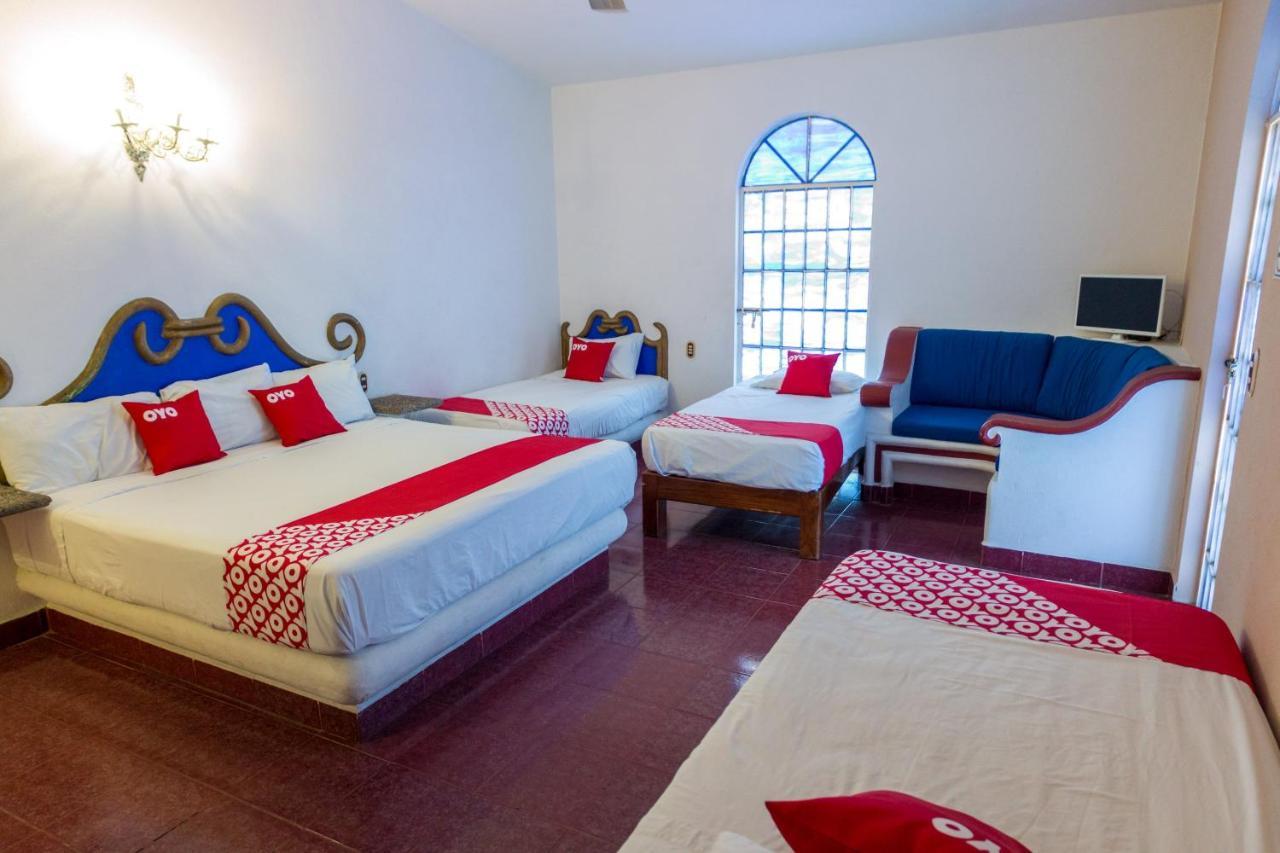 Hotel Isis Zihuatanejo Zewnętrze zdjęcie