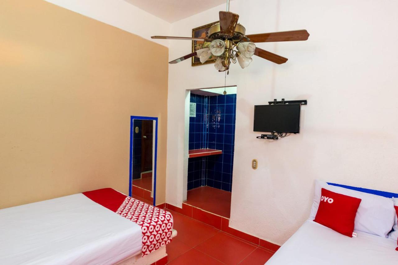 Hotel Isis Zihuatanejo Zewnętrze zdjęcie